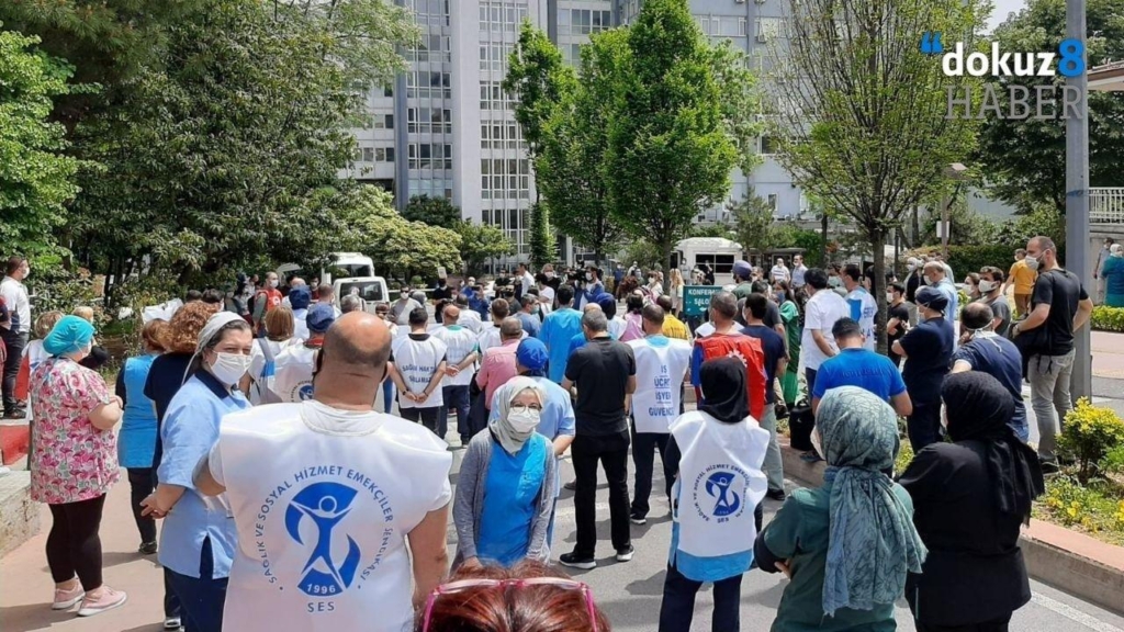 Sağlık Personelleri Adaletsiz Ek Ödemeleri Protesto Etti