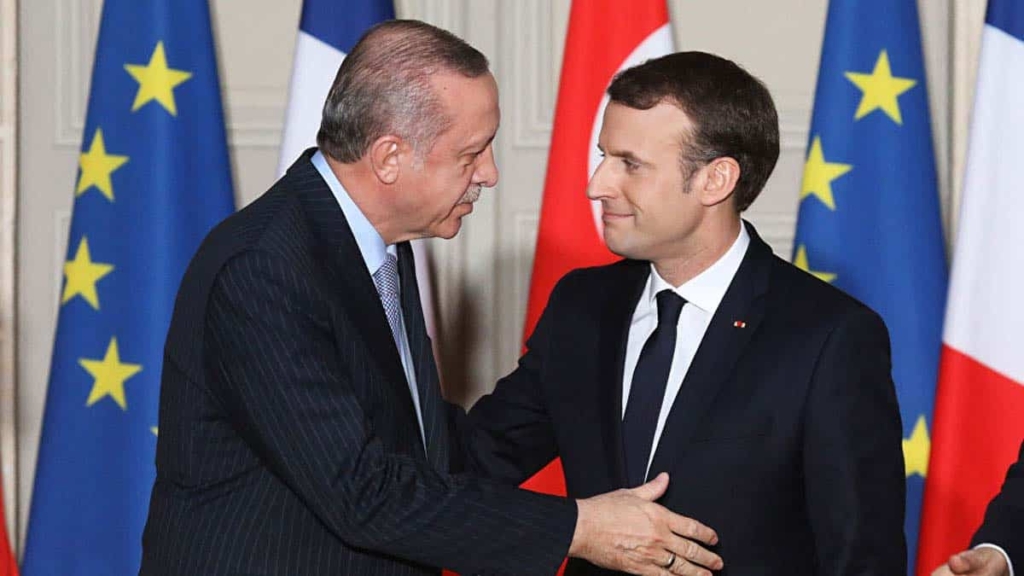 Erdoğan ile Fransız Cumhurbaşkanı Telefonda Konuştu