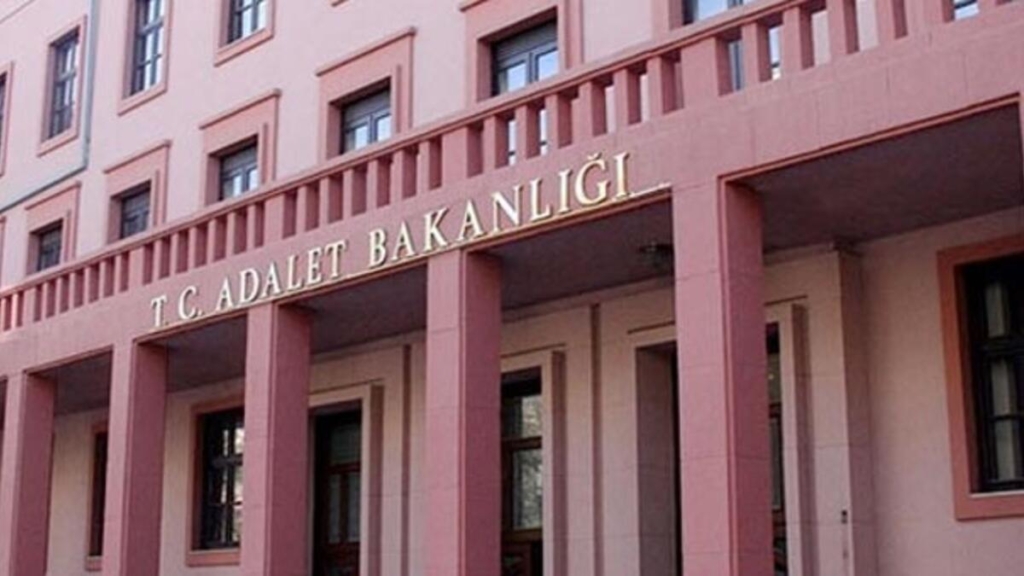 Adalet Bakanlığı 418 Memur Alımı Yapacağını Duyurdu