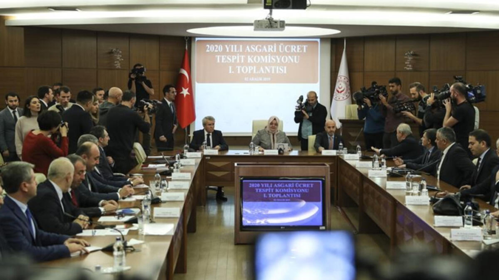 Asgari Ücrete Yüzde 15 Oranında Zam Yapıldı