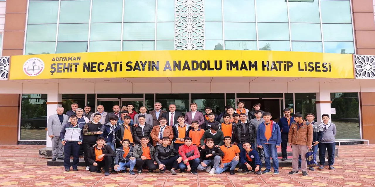 Şehit Necati Sayın Anadolu İmam Hatip Lisesi’nden Eğitime Ahlaki Bakış